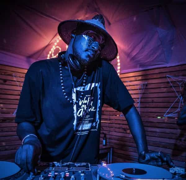 ELECTRAFRIQUE invites Leuz Zarak
