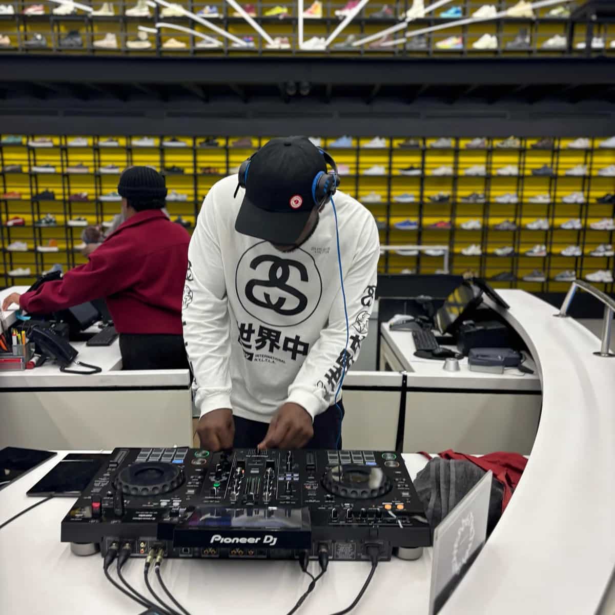 GQOM ONE WAY