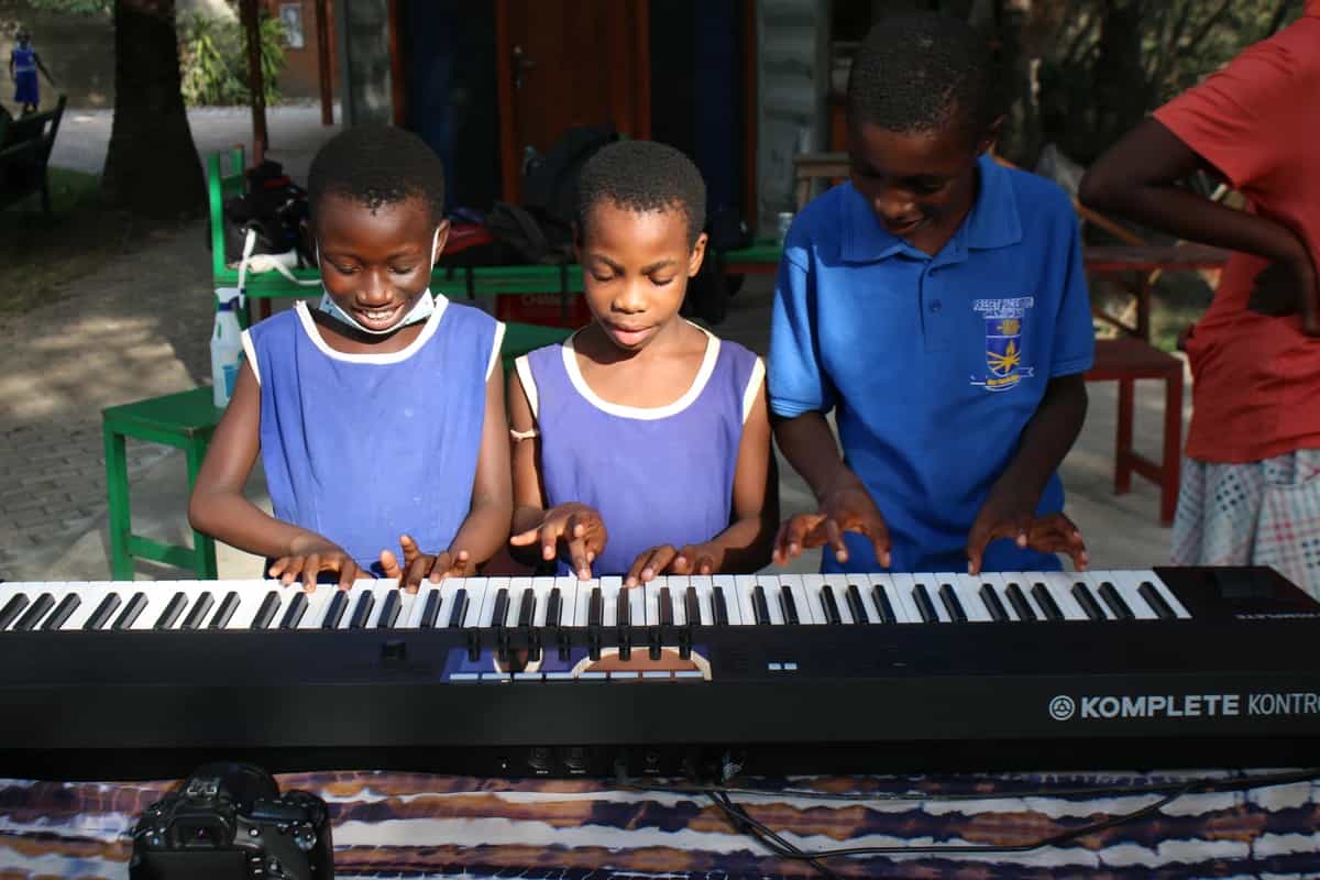 Oroko Radio X Nubuke Foundation presents: Music Production for Youth!